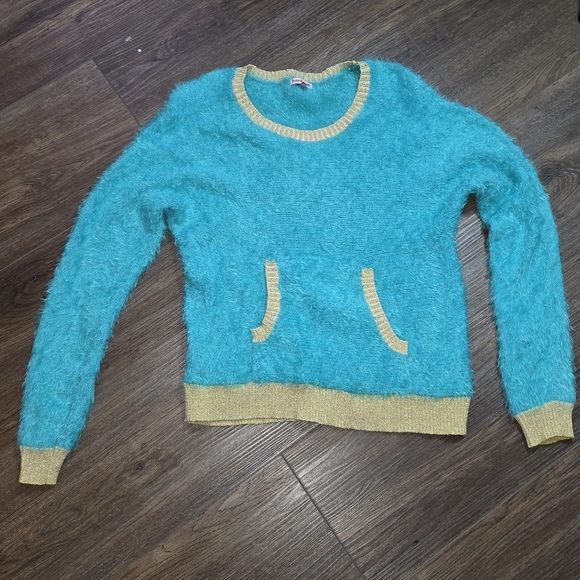 Juicy Couture Blue Fuzzy Sweater M – Cozy Glam Retro Y2K Knit Pullover with Gold - Picture 4 of 8